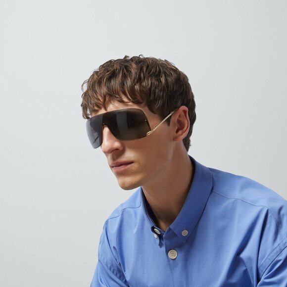 🕶️ New Gucci GG1560S 002 Sunglasses - Gold Frame, Brown Lenses - Picture 2 of 11